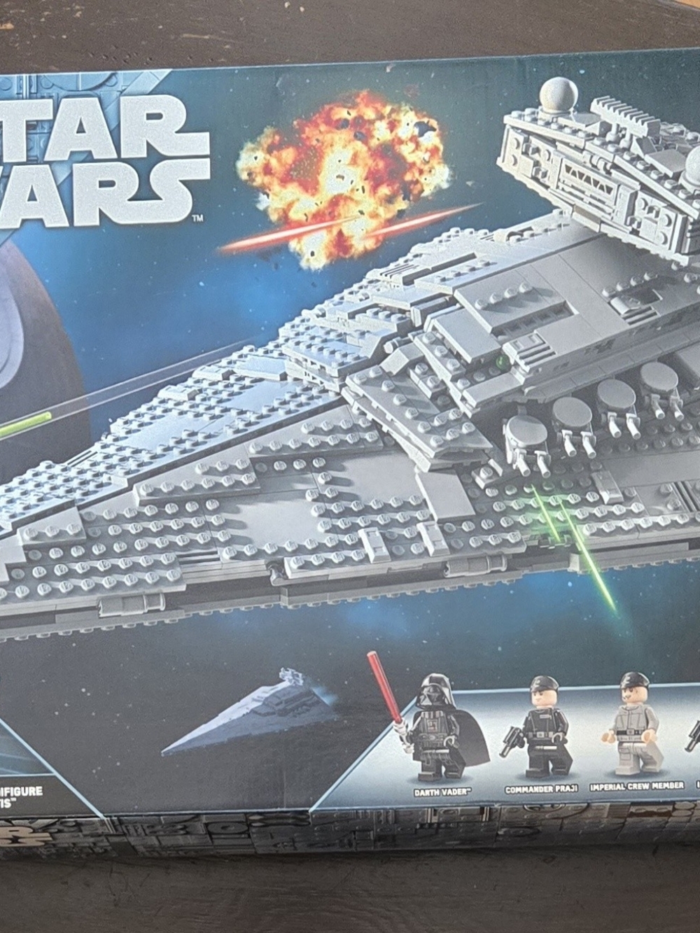 LEGO Star Wars Imperial Star Destroyer Set with Exclusive Minifigures New In Box
